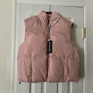 NWT Faded Rose Reversible Puffer Vest Jacket MEDIUM Pink Cream Full Zip Closure